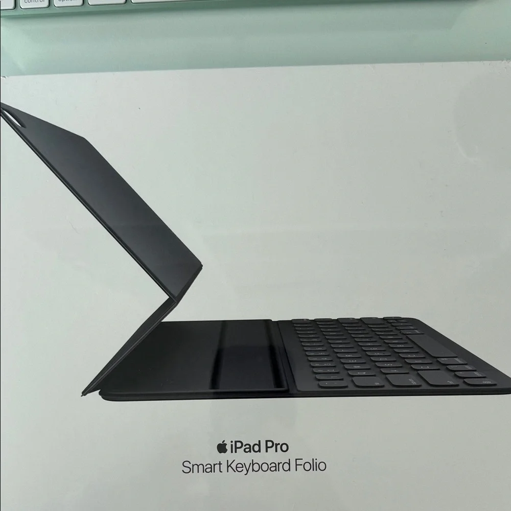 Apple iPad Pro Keyboard Folio - Dark Gray